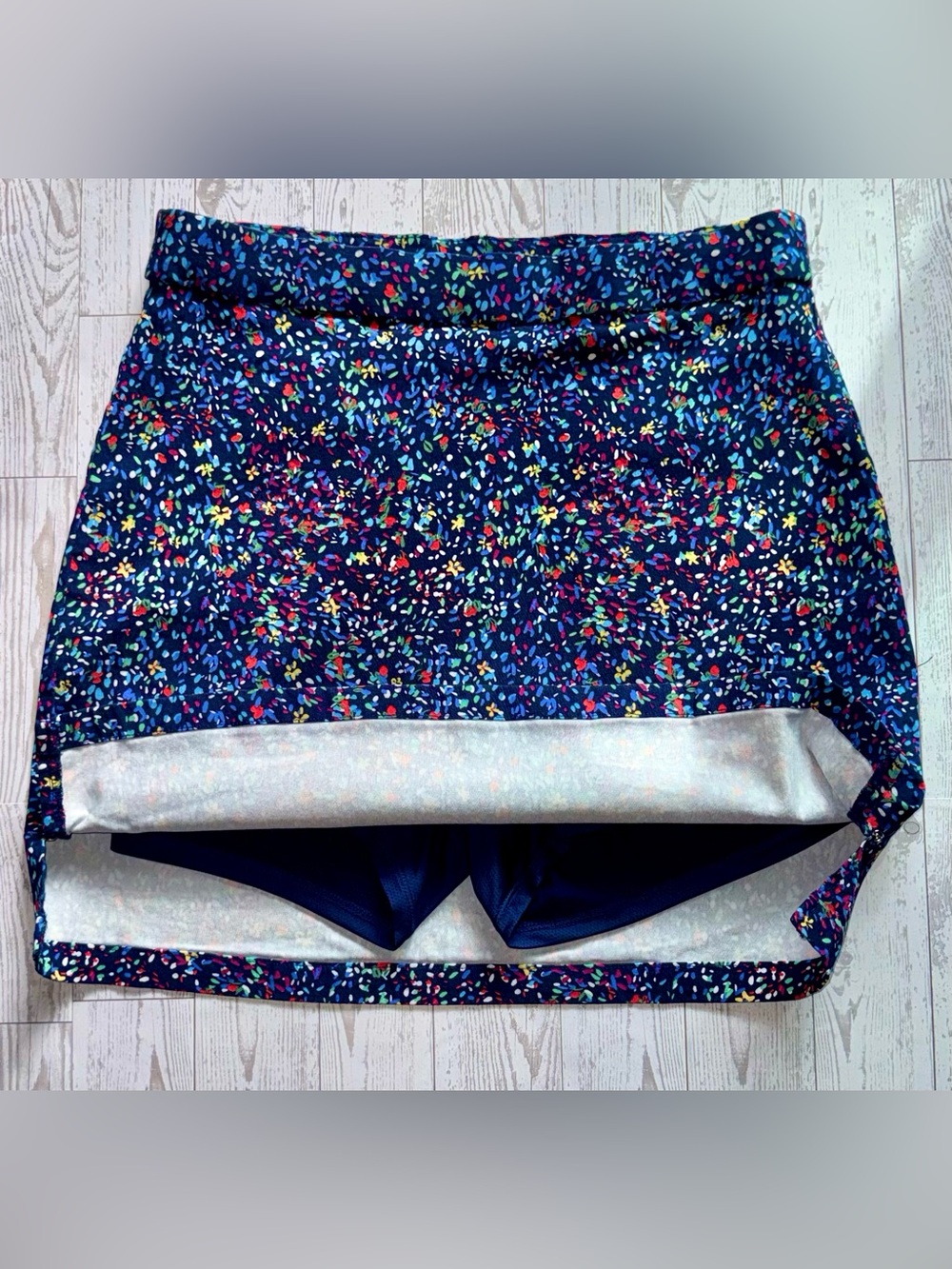 Royal Blue Floral Mini Skort - Size Medium - Picture 10 of 10